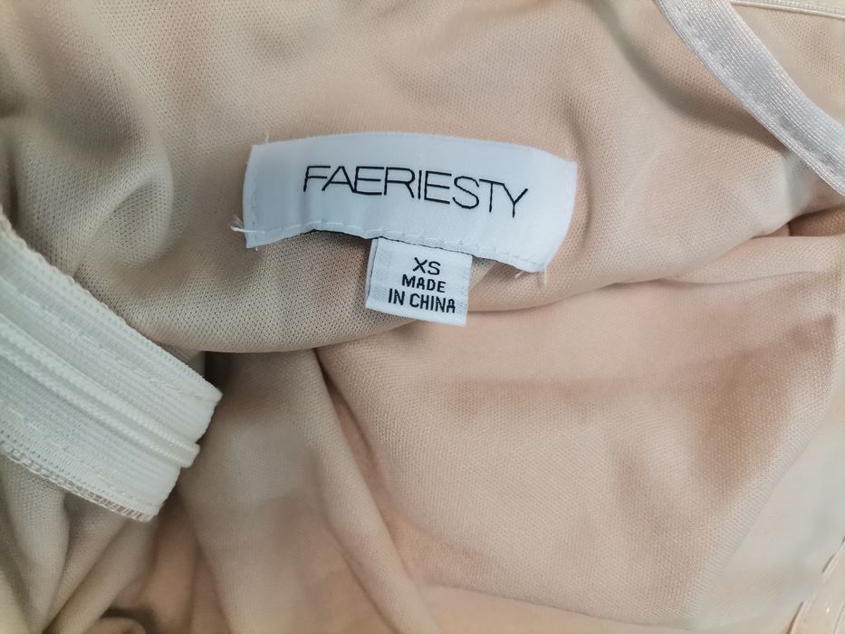 Официална дамска рокля