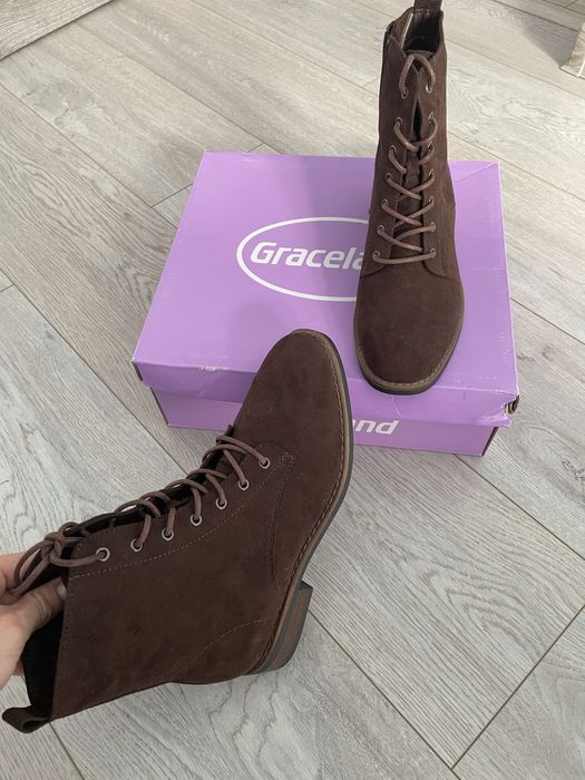 Ghete noi marimea 37