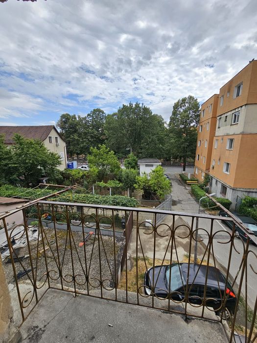 OFER spre inchiriere Garsoniera Tg-jiu zona 9 mai Mall Spiru