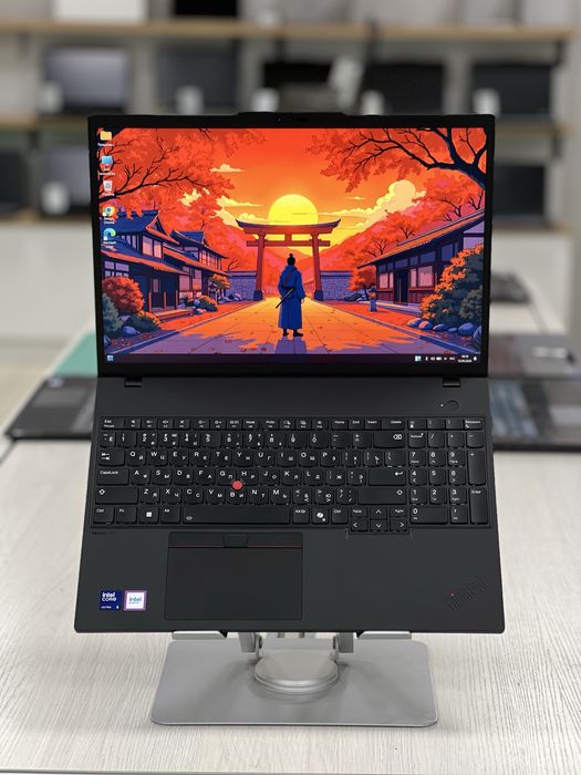Lenovo thinkpad T16 | Core Ultra 5 | 16Gb DDR5