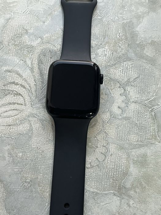 Продам Apple Watch SE 2