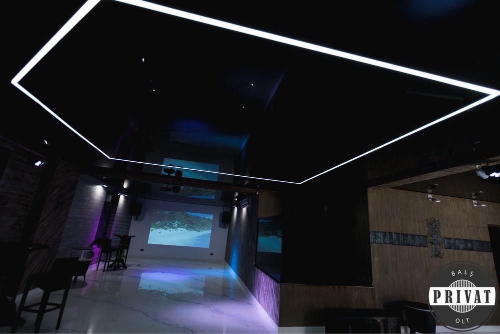 Vand cladire  sau inchiriez spatiii