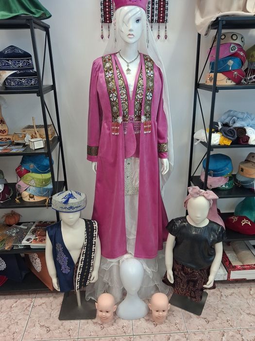 Продам манекен за 15тыс.