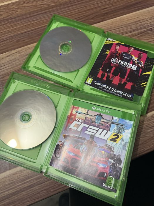 Vând The Crew 2 și FIFA20 împreună sau separat pentru Xbox One