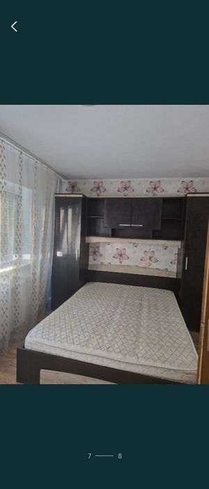 Dau in chirie apartament tip Q, la parter, cu 2 camere semidecomandat. Utilat, mobilat