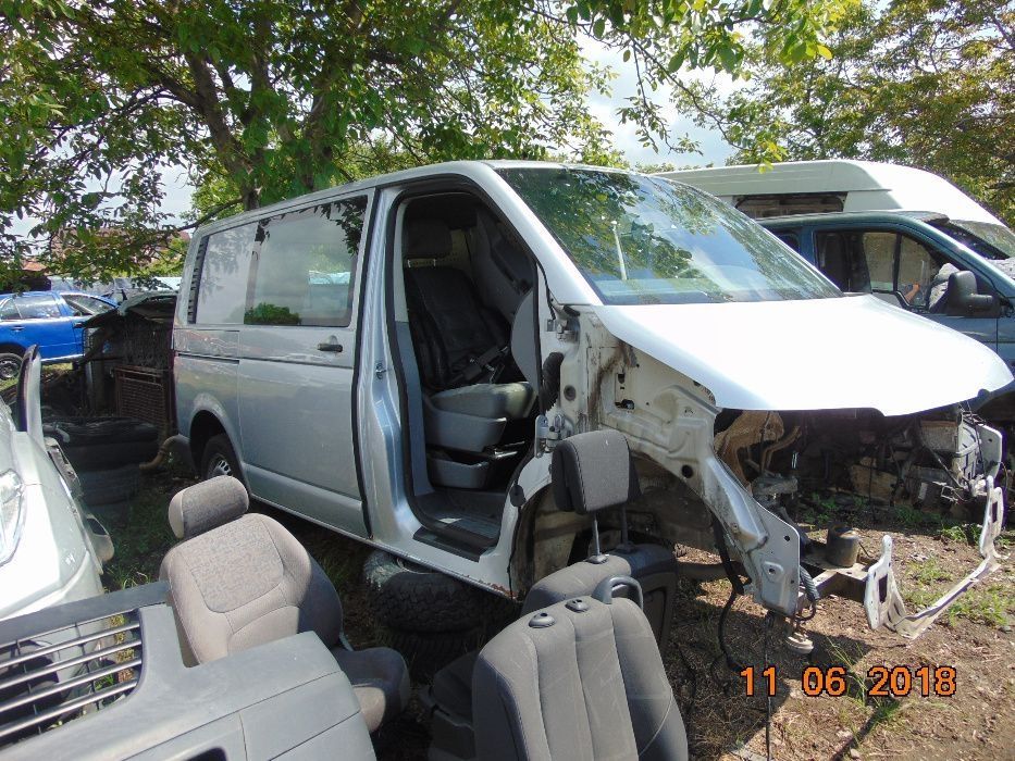 Dezmembrez VW T5 motor 1.9 AXC AXB BRR BRS 2.5 AXD dezmembrari VW T5