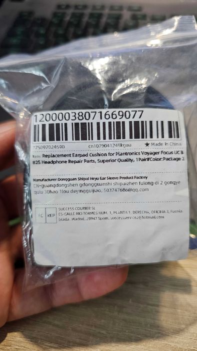 Bluetooth Слушалки с микрофон Plantronics Voyager Focus B825