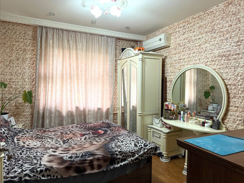 3/3/4 ул.Джаркургон,Инбазар ор-р,70кв.м.