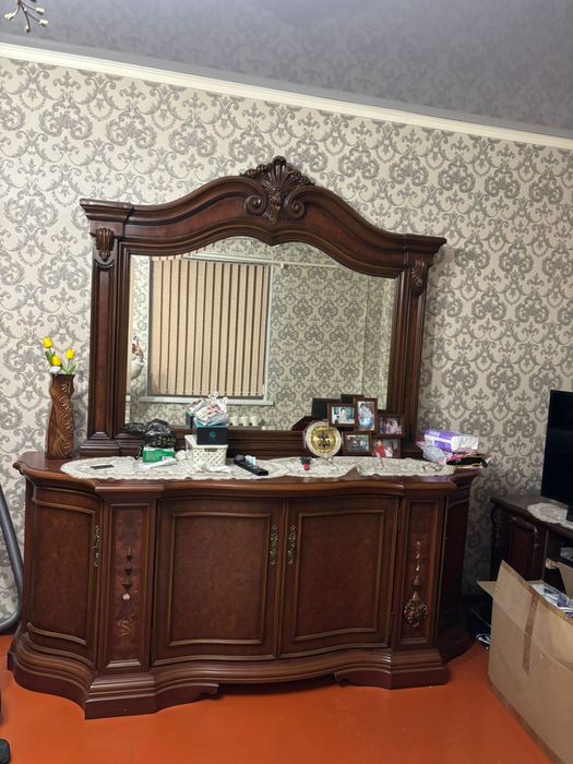 Стенка для гостиной и тримо коплект