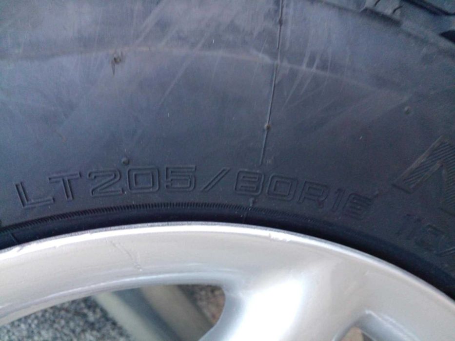 Гуми за ДЖИП -  16 цола , 205/80/R16