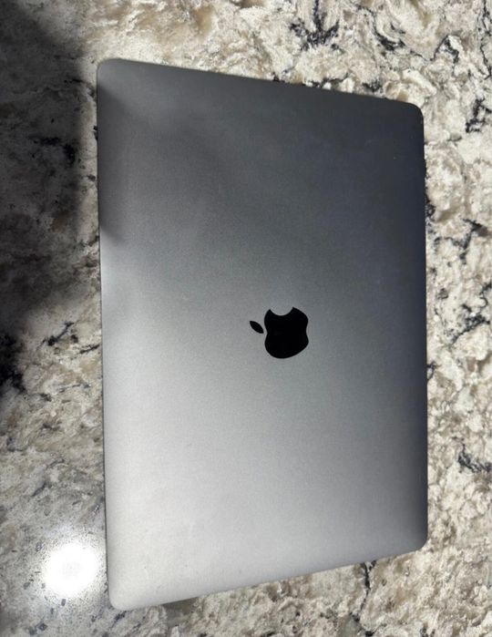 Продам Macbook air 2019 на запчасти