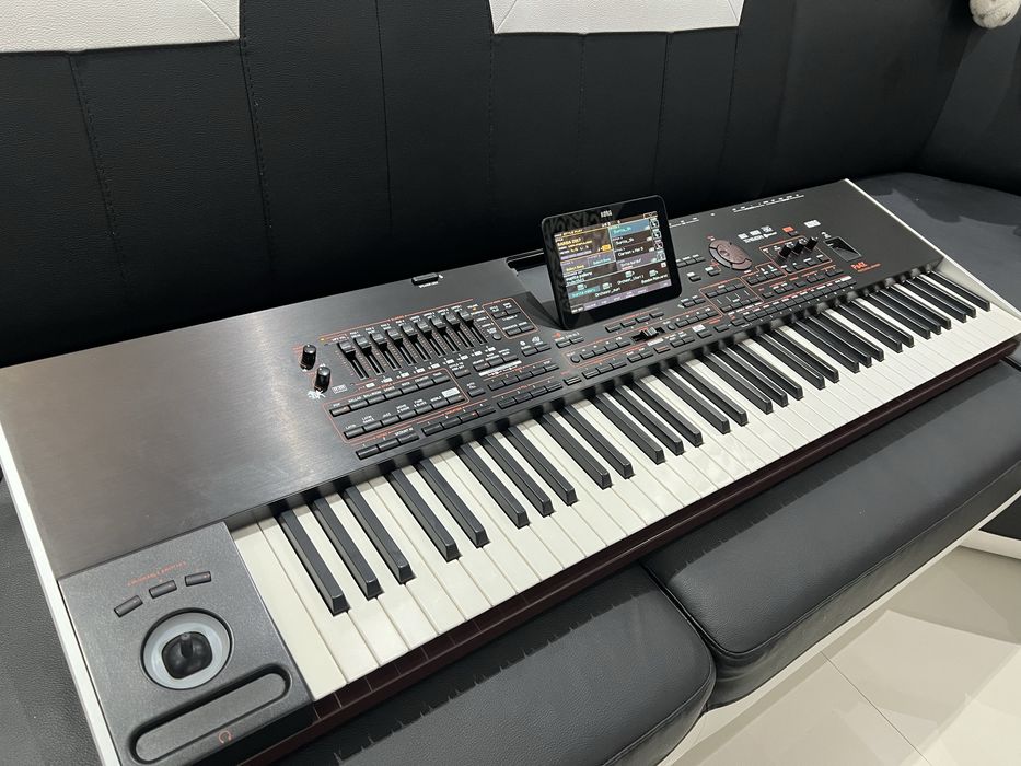 Vand Korg pa4x impecabil 2200€