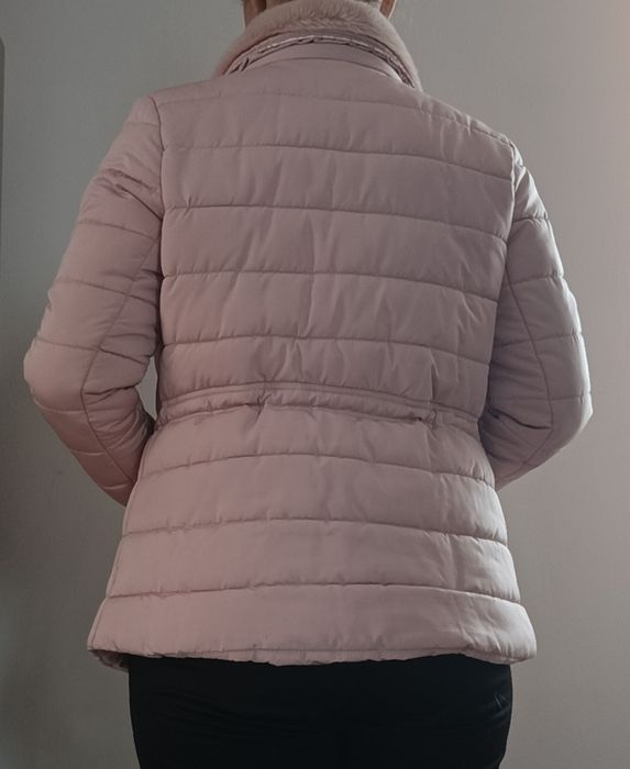 Vând geaca scurta de damă