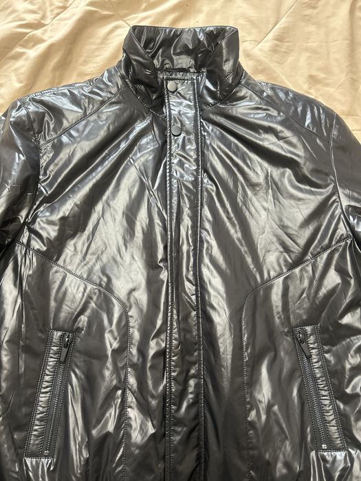 Продается куртка новая мужская