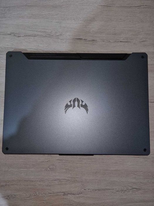 Asus TUF Gaming F15 – i5-10300H / GTX 1650 / 8GB / 512SSD