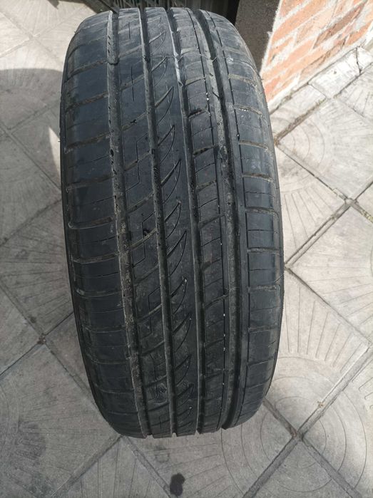 Гуми Prinx Hirace HP1, 235/55 R19 105V