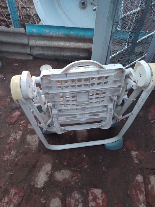 Продам стульчик для кормления