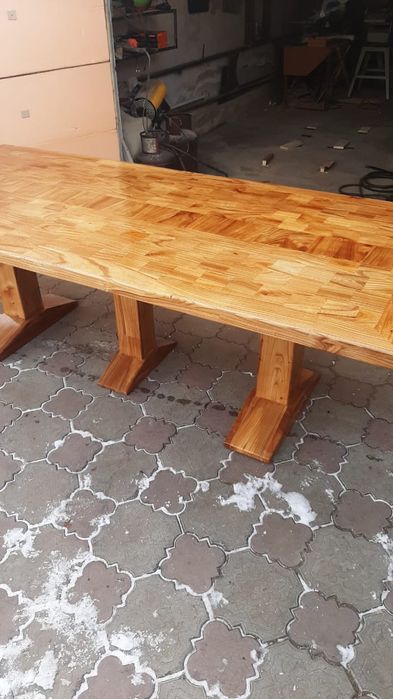 Продам обеденный стол