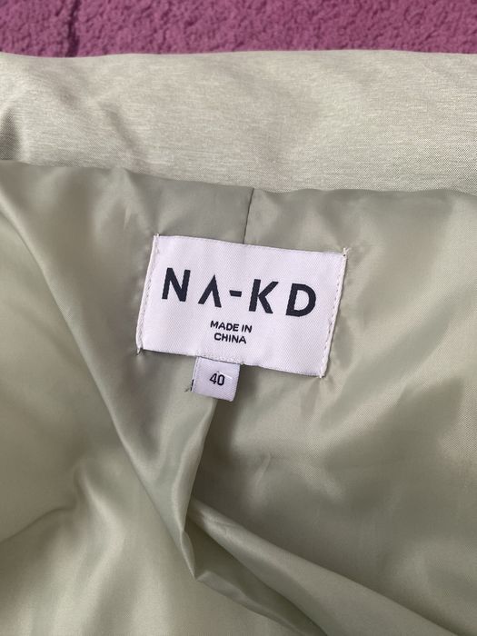 geaca dama,marimea 40, noua