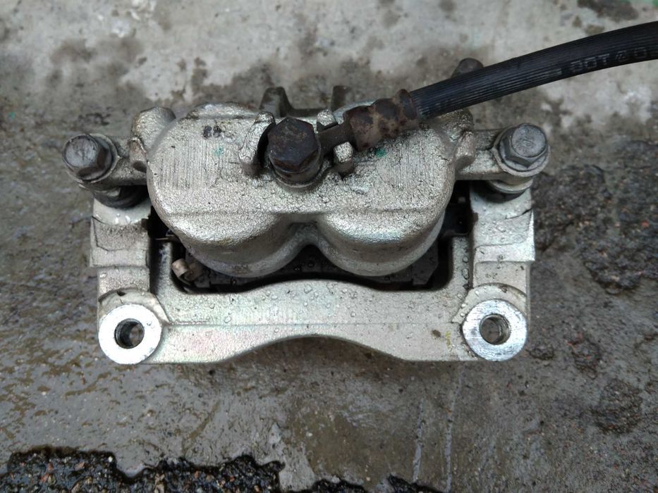 Тормозные суппорта, тормозные диски  на субару!