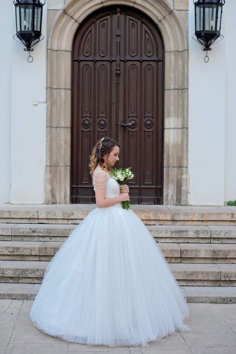 Rochie de mireasa stil printesa