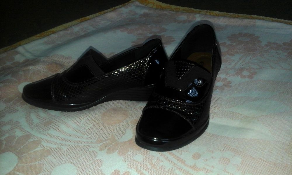 туфли осенние школьные или офисные на 35-35,5 размер