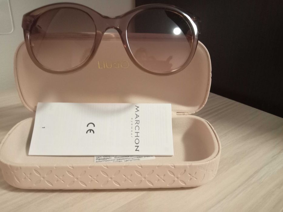 Слънчеви очила PRADA, Liu  Jo и SWAROVSKI