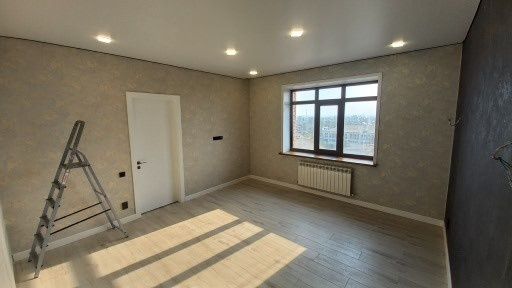 Выравнивание стен и полов.