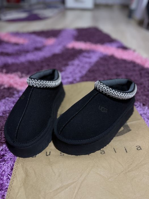 Ugg-uri  tazz negre