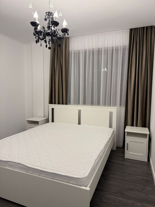 Inchiriez apartament