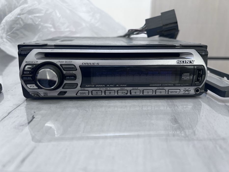 Продам автомагнитофон