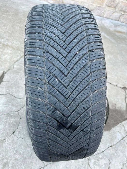 Продавам гуми 225/45 R17 - Зимни, Летни и Всесезонни