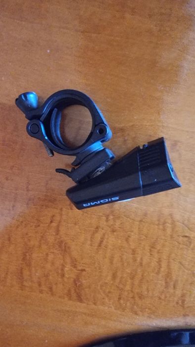 Vând lanternă bicicleta