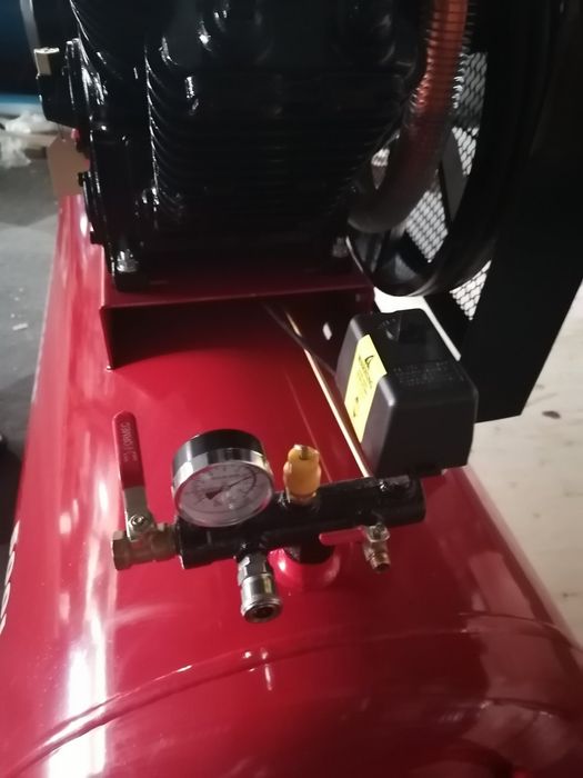 Компресор 500 литра Нов