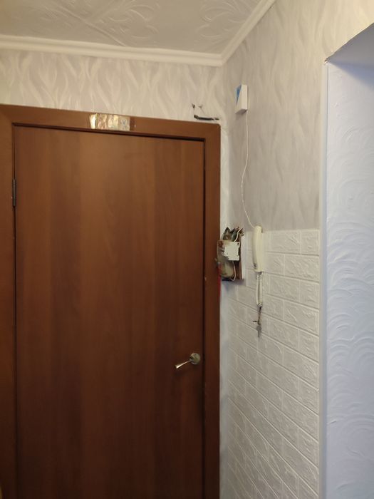 Меняю трёх КВ на дом