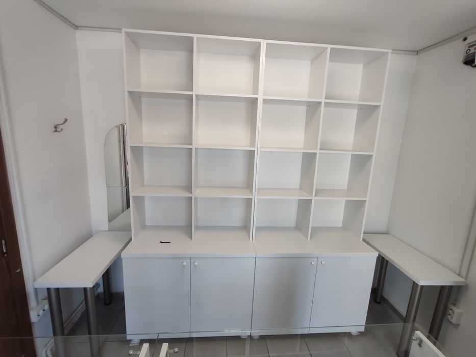 Mobilier pentru magazine – rafturi și tejghele, producător