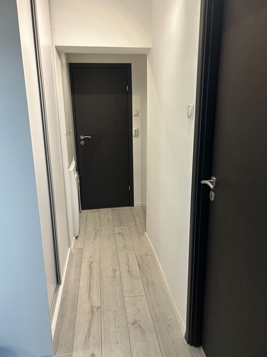 Inchiriez apartament 3 camere
