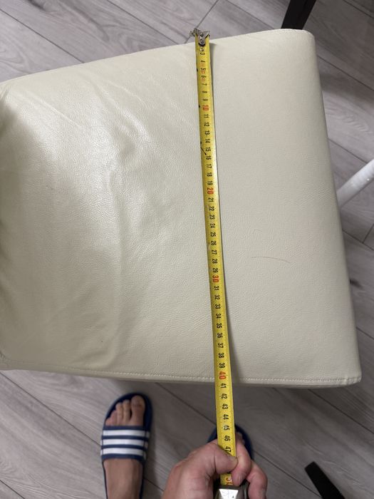 Scaune in stare foarte buna