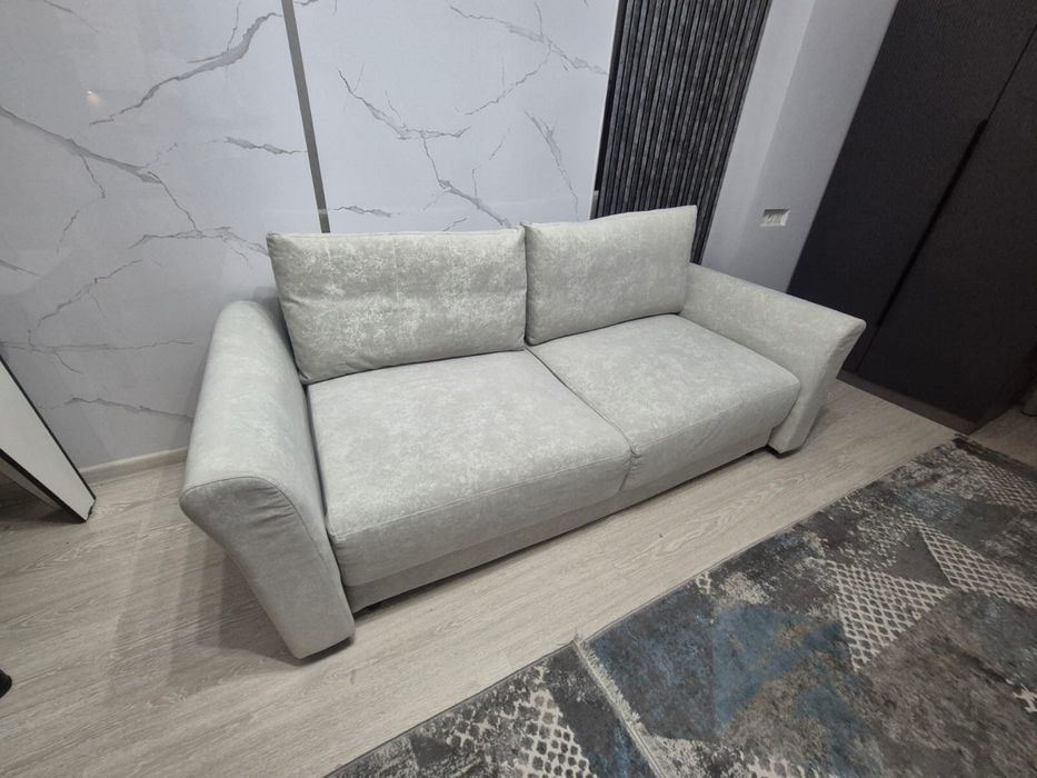 Серый диван 50.000