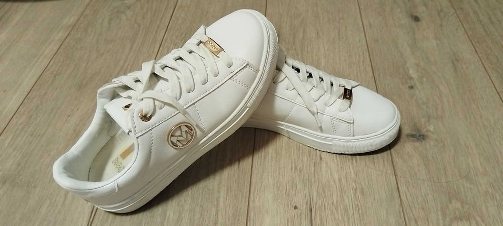 Дамски оригинални маратонки