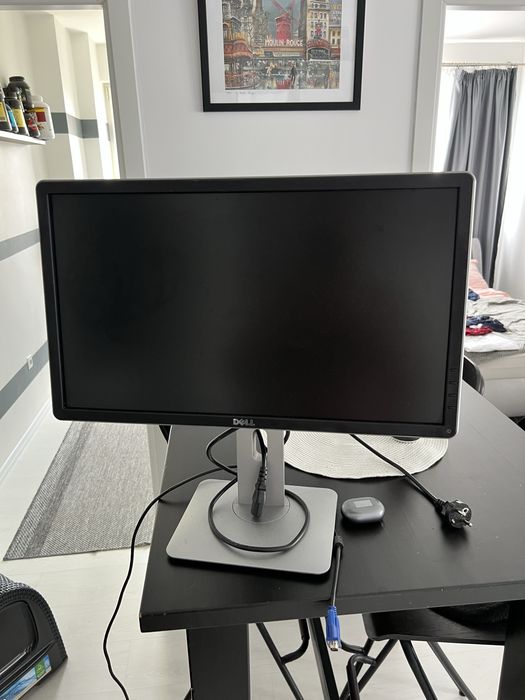 Monitor LED IPS Dell 22" P2214H - Full HD, Reglabil pe înălțime