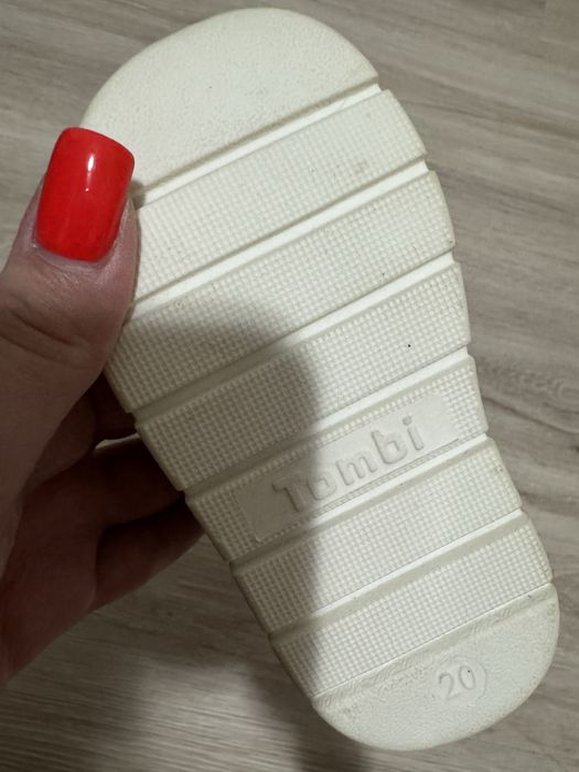 Продам детские сандали