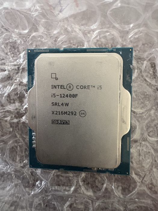 Процессор i5 - 12400f