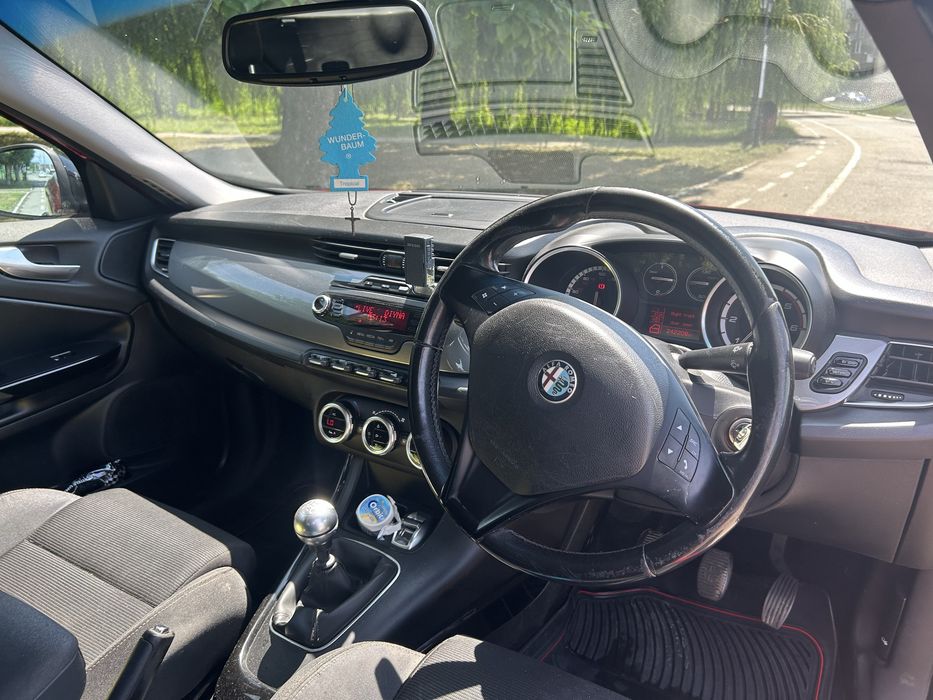 alfa romeo giullieta -VOLAN DREAPTA -inmatriculata