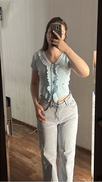 Продам кофточку женскую