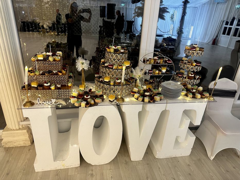 Tort Shoturi, Candy Bar, Cigar bar