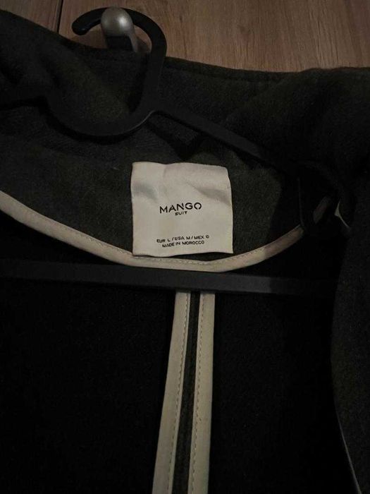 Palton de lana Mango cu guler de blana