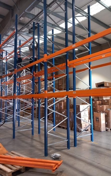 Rafturi metalice depozitare 682x89
