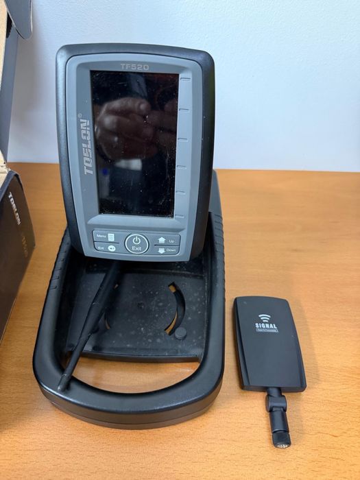 Barcuta plantat si sonar Toslon tf 520