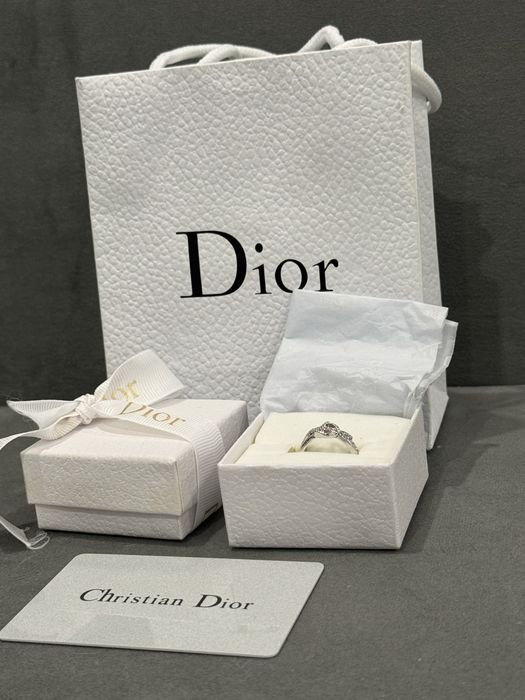 Inel Dior Premium in cutie